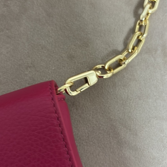 Tory Burch Mercer Classic Cross body- hot pink -Carnation Red with Gold hardware - Picture 7 of 16